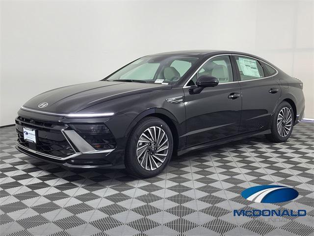 new 2025 Hyundai Sonata Hybrid car, priced at $37,128