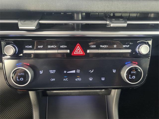 new 2025 Hyundai TUCSON Hybrid car, priced at $37,458
