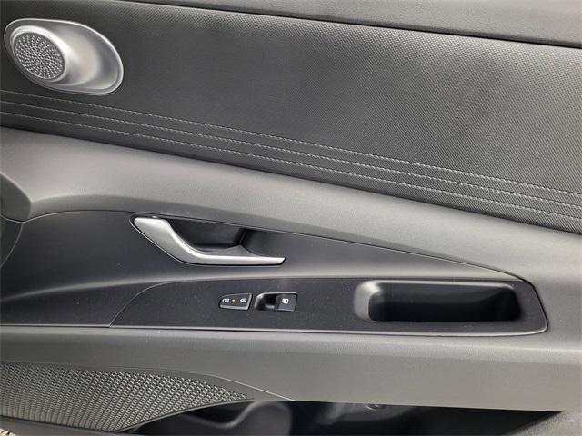 new 2025 Hyundai ELANTRA HEV car, priced at $23,556