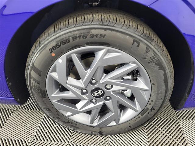 new 2025 Hyundai ELANTRA HEV car, priced at $23,556