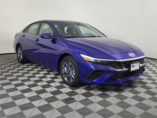new 2025 Hyundai ELANTRA HEV car, priced at $23,556