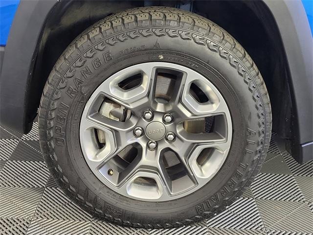 used 2019 Jeep Cherokee car, priced at $18,299