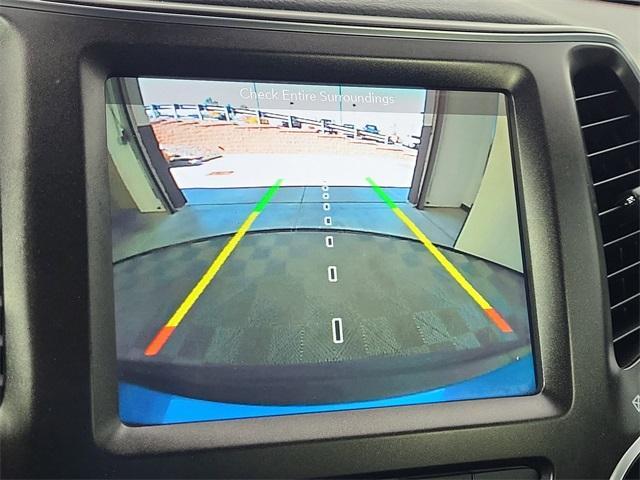 used 2019 Jeep Cherokee car, priced at $18,299