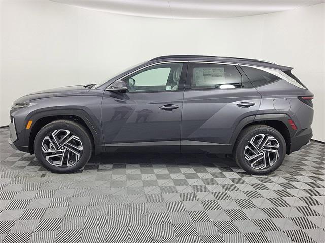 new 2025 Hyundai TUCSON Hybrid car
