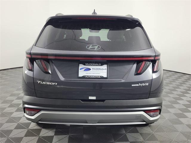 new 2025 Hyundai TUCSON Hybrid car