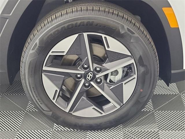 new 2025 Hyundai TUCSON Hybrid car, priced at $37,228