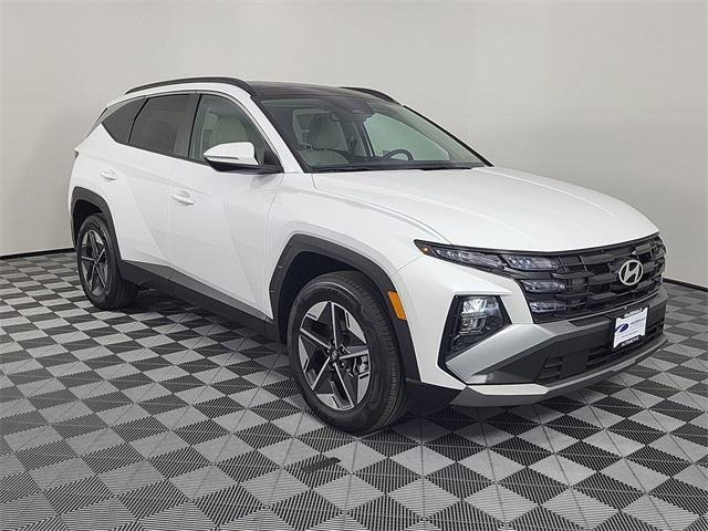 new 2025 Hyundai TUCSON Hybrid car, priced at $37,228