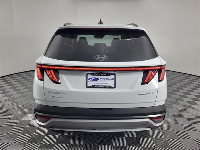 new 2025 Hyundai TUCSON Hybrid car, priced at $37,228