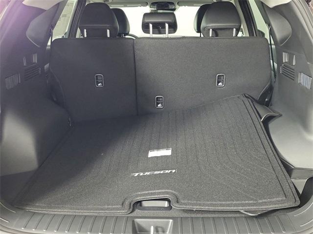 new 2025 Hyundai TUCSON Hybrid car, priced at $36,934