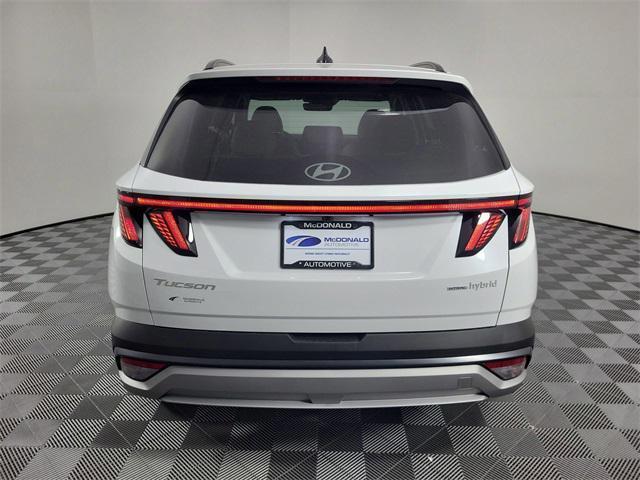 new 2025 Hyundai TUCSON Hybrid car, priced at $37,228