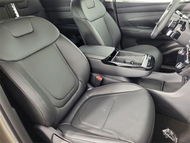 new 2025 Hyundai TUCSON Hybrid car, priced at $36,934