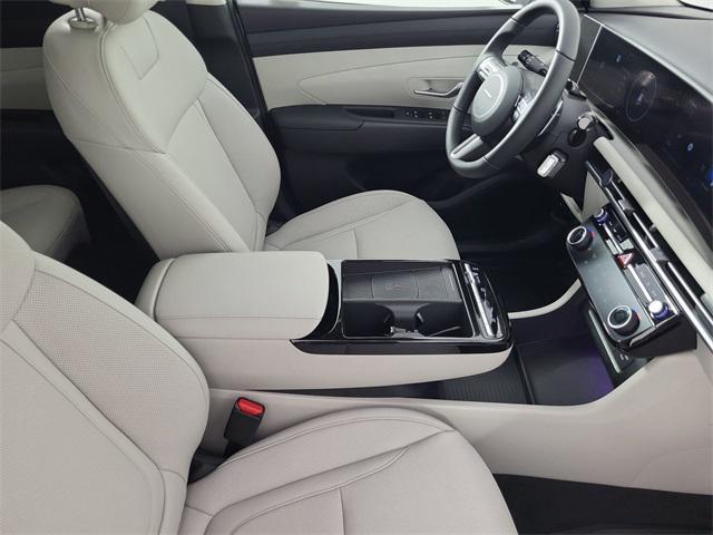 new 2025 Hyundai TUCSON Hybrid car, priced at $37,453