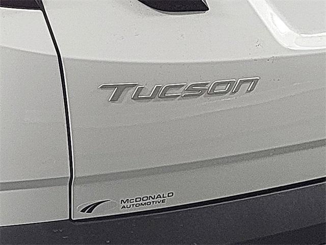 new 2025 Hyundai TUCSON Hybrid car, priced at $37,283