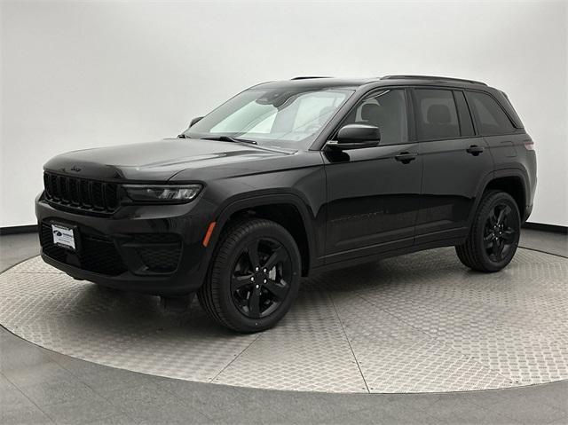 used 2022 Jeep Grand Cherokee car, priced at $28,799