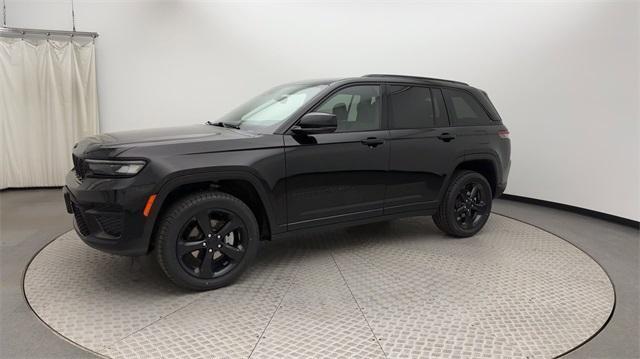 used 2022 Jeep Grand Cherokee car, priced at $28,799