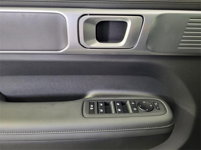 new 2025 Hyundai Santa Fe car, priced at $37,368