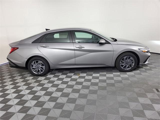 new 2025 Hyundai ELANTRA HEV car, priced at $23,561