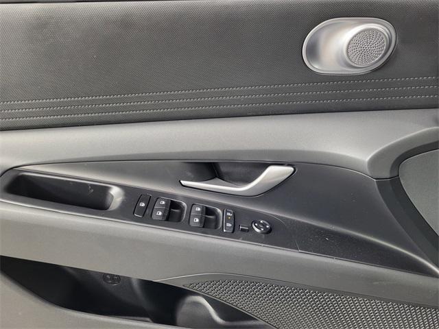 new 2025 Hyundai ELANTRA HEV car, priced at $23,561