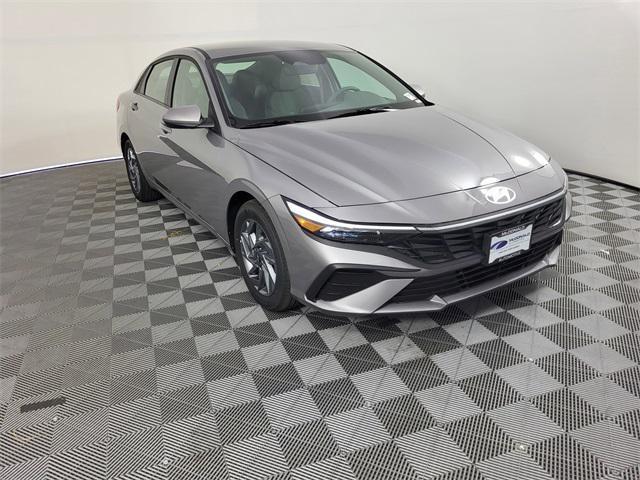 new 2025 Hyundai ELANTRA HEV car, priced at $23,561