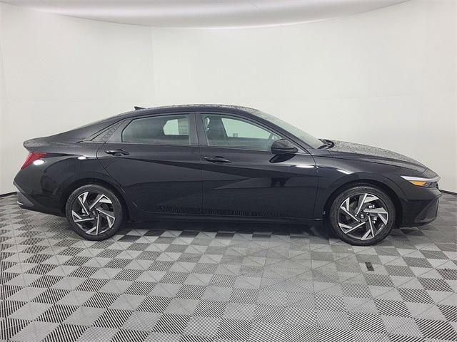 new 2025 Hyundai ELANTRA HEV car, priced at $26,600