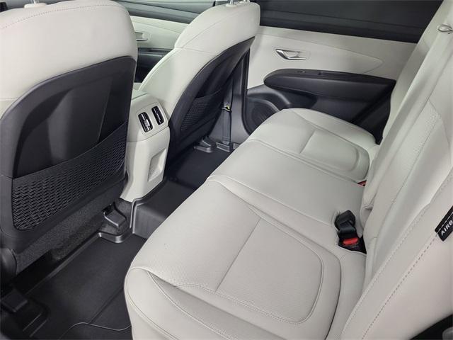 new 2025 Hyundai TUCSON Hybrid car, priced at $36,728