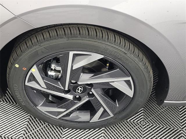 new 2025 Hyundai Elantra car, priced at $23,583