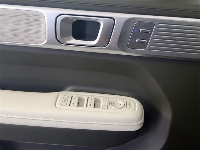 new 2025 Hyundai Santa Fe car, priced at $47,348