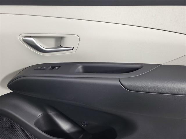 new 2025 Hyundai TUCSON Hybrid car, priced at $36,974