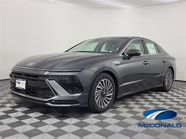 new 2025 Hyundai Sonata Hybrid car, priced at $36,801