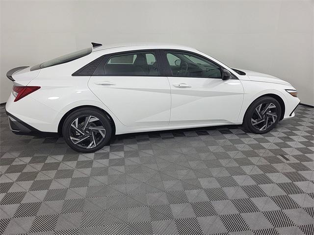 new 2025 Hyundai ELANTRA HEV car, priced at $28,033