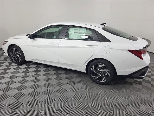new 2025 Hyundai ELANTRA HEV car, priced at $28,033