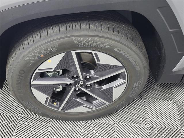 new 2025 Hyundai Tucson car, priced at $32,299