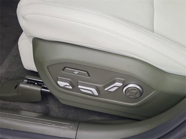 new 2025 Hyundai Santa Fe car, priced at $47,258