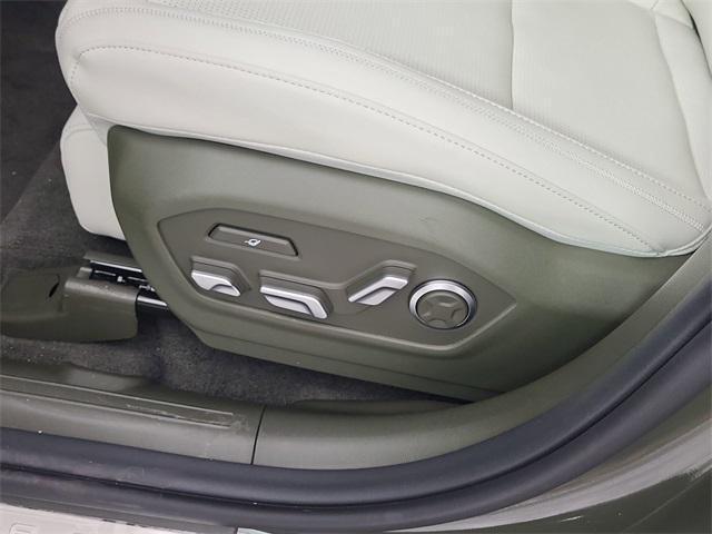 new 2025 Hyundai Santa Fe car, priced at $47,608