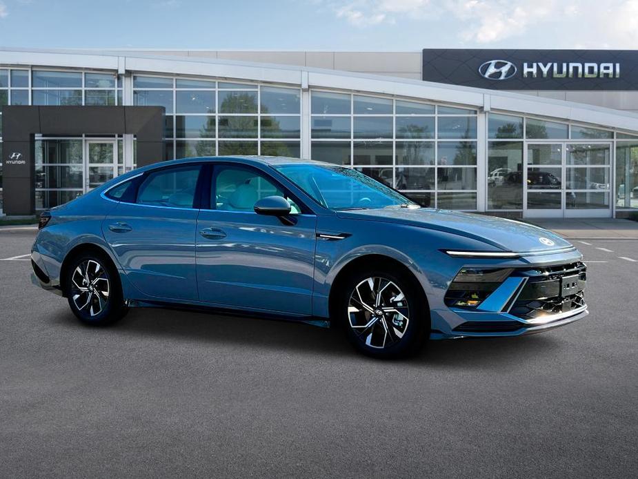 new 2024 Hyundai Sonata car, priced at $30,705