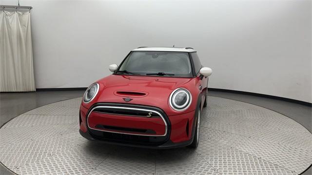 used 2022 MINI SE Hardtop car, priced at $21,129