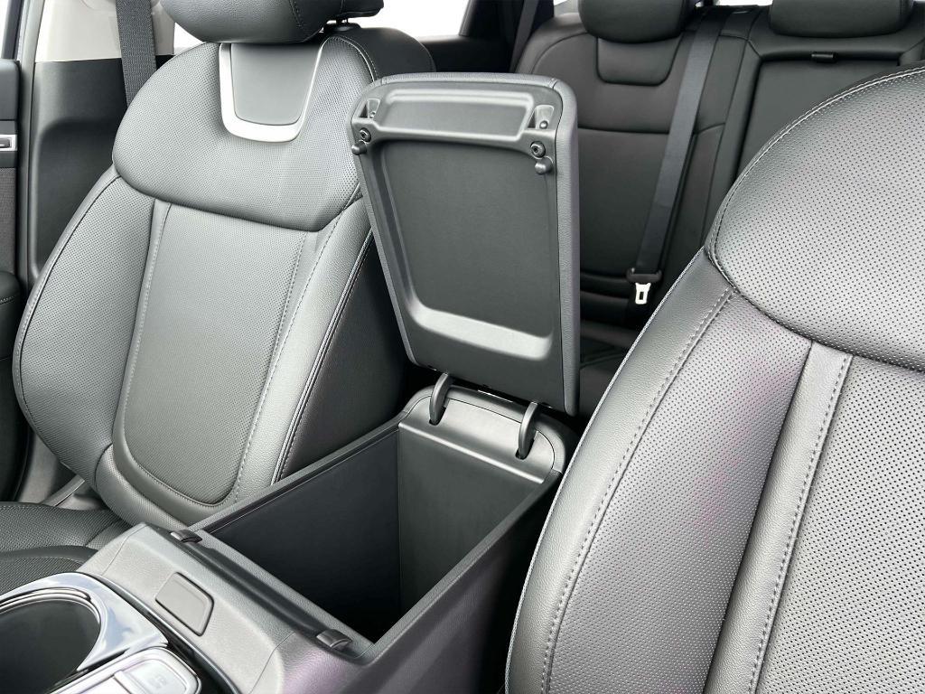 new 2024 Hyundai TUCSON Hybrid car, priced at $41,732