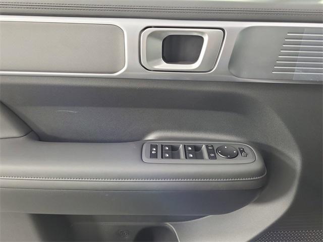 new 2025 Hyundai Santa Fe car, priced at $40,638
