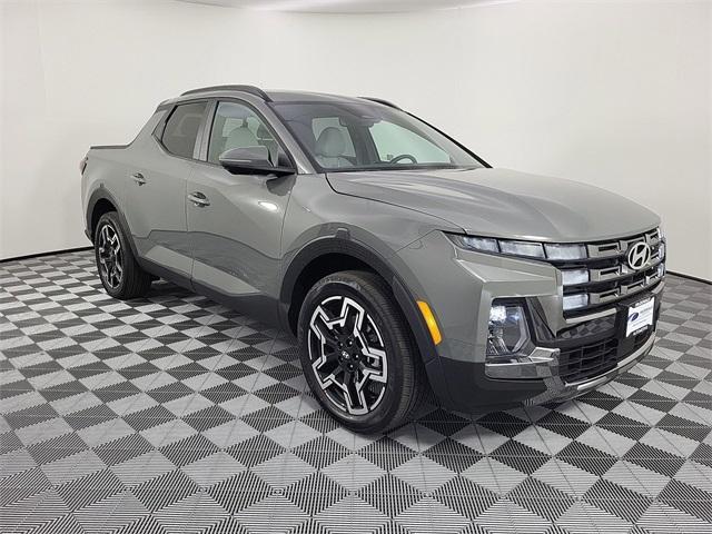 used 2025 Hyundai SANTA CRUZ car, priced at $37,687
