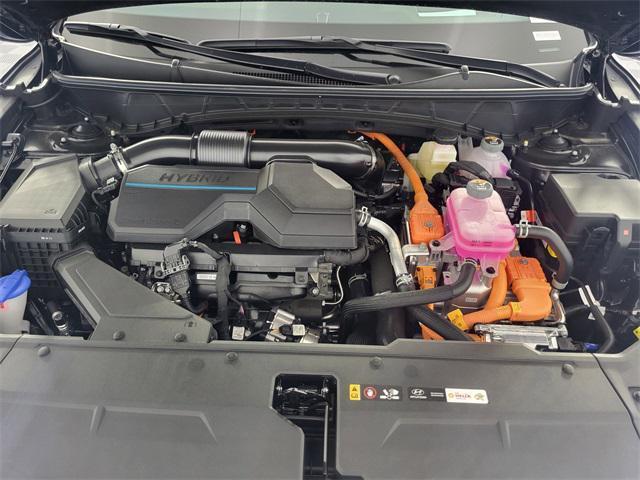 new 2025 Hyundai TUCSON Hybrid car, priced at $40,900