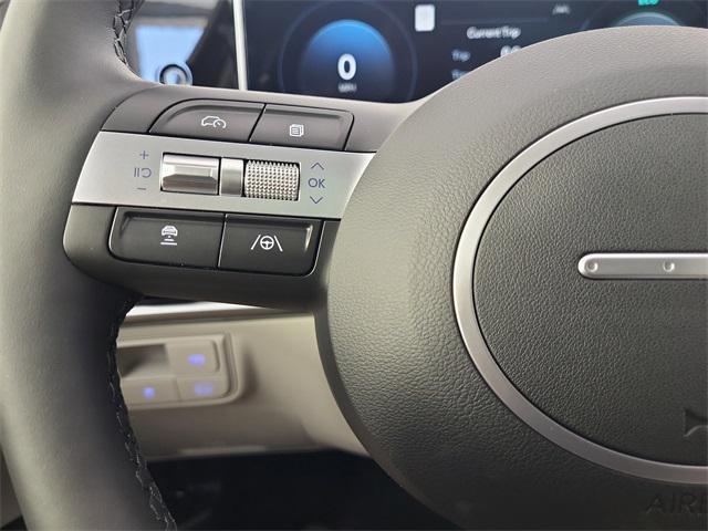 new 2025 Hyundai TUCSON Hybrid car, priced at $40,900