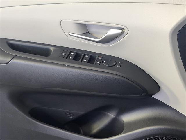 new 2025 Hyundai TUCSON Hybrid car, priced at $34,743