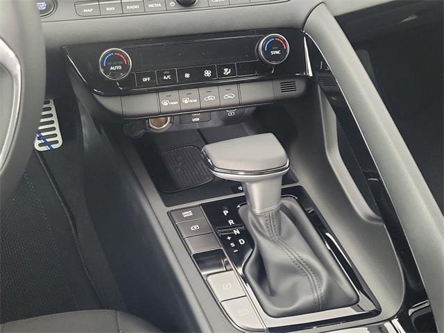 new 2025 Hyundai ELANTRA HEV car, priced at $28,083
