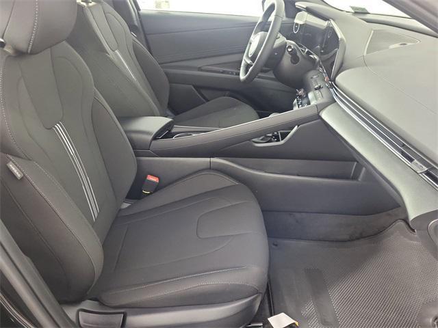 new 2025 Hyundai ELANTRA HEV car, priced at $27,653