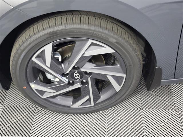 new 2025 Hyundai ELANTRA HEV car, priced at $30,028