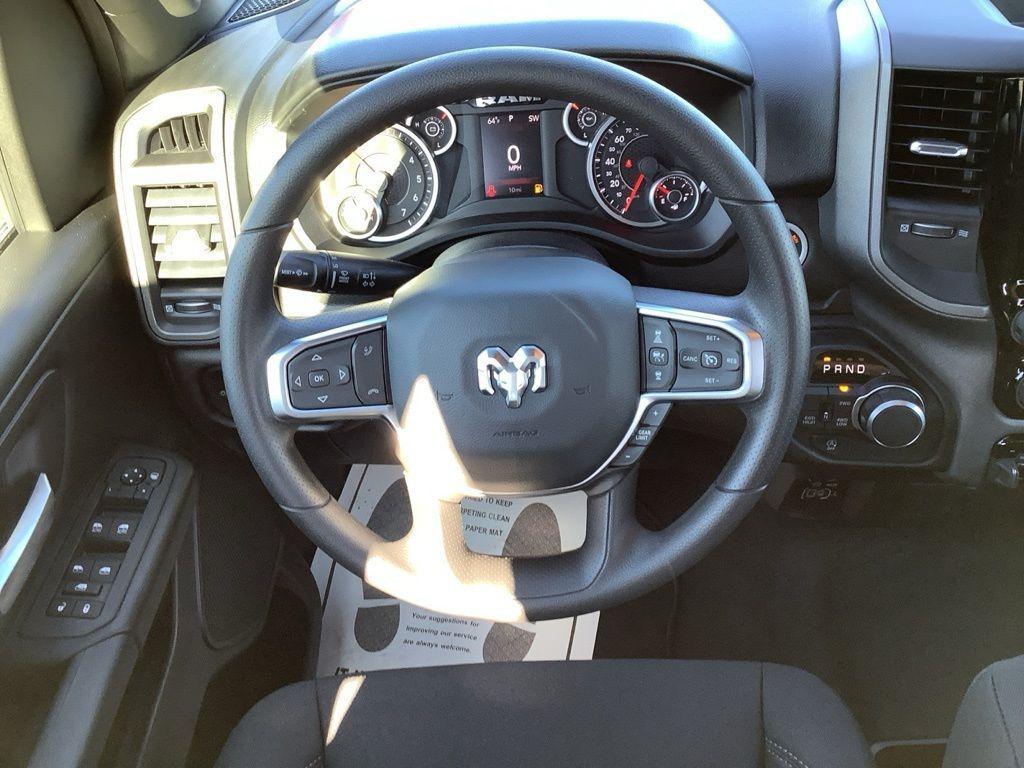 new 2025 Ram 1500 car, priced at $43,515