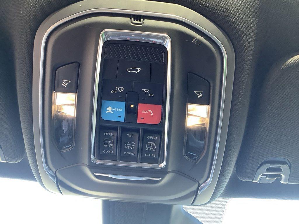 used 2022 Jeep Wagoneer car, priced at $41,494