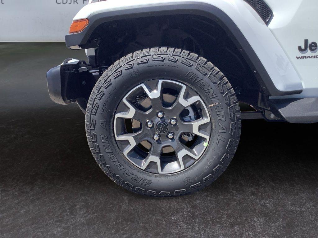 new 2025 Jeep Wrangler car, priced at $46,900