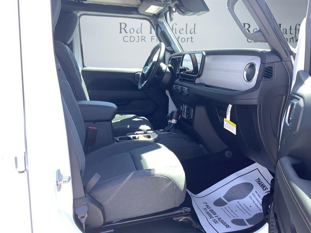 new 2025 Jeep Wrangler car, priced at $46,900