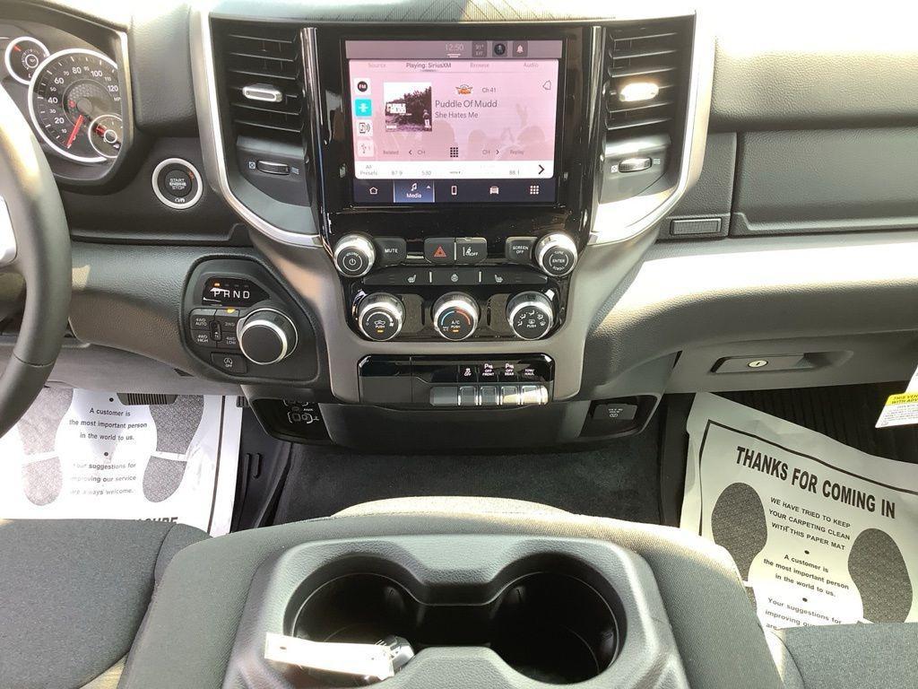 new 2025 Ram 1500 car, priced at $46,643